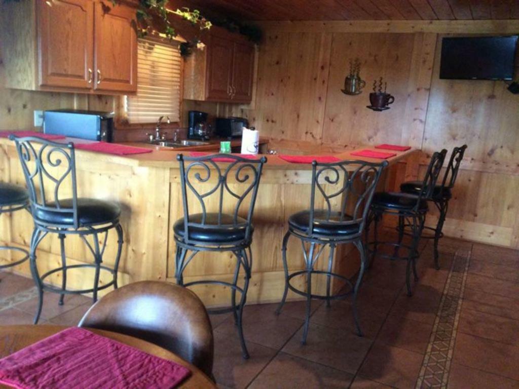 Spacious Party Hut Near Attractions McCookville Экстерьер фото